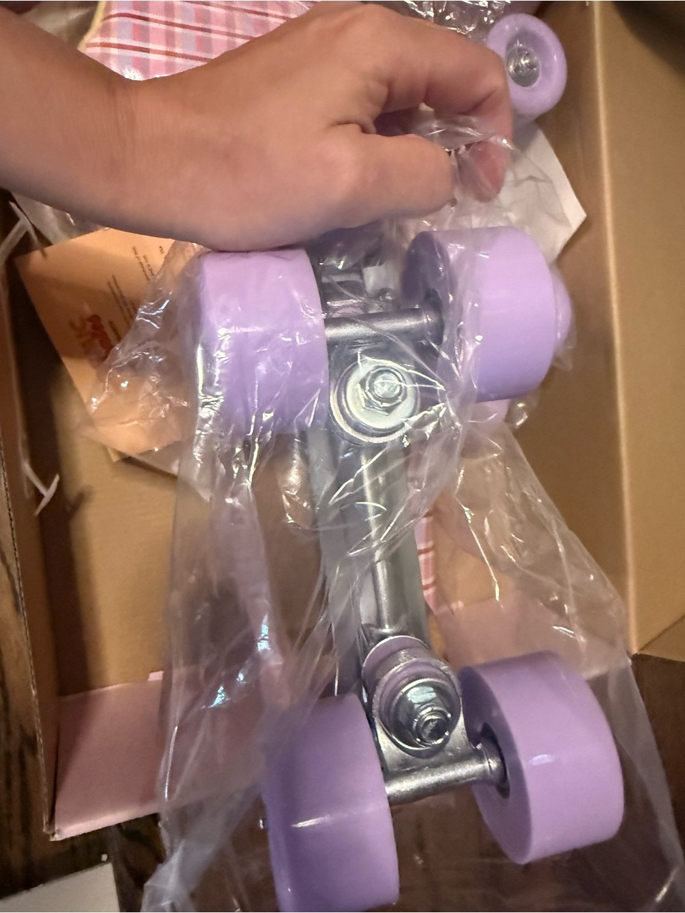 Women’s pink Plaid Roller Skates with Lavender Wheels - - Picture 5 of 6